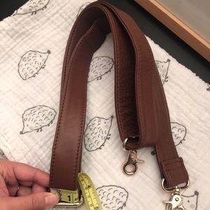 Lily Jade crossbody brandy messenger strap